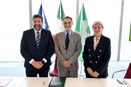 Foto firma accordo regione lombardia Enea
