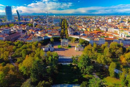 Panoramica di Milano dall'alto (zona Arco della Pace) per bando cultura progetti di recupero di edifici per cultura