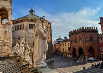 Prima visita istituzionale a Cremona (scorcio della città in foto) dell'assessore regionale al Turismo Debora Massari