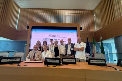 In foto il sottosegretario a Sport e Giovani Federica Picchi durante la conferenza stampa a Palazzo Lombardia: Regione e Fidal Lombardia insieme per valorizzare i giovani talenti dell’atletica leggera