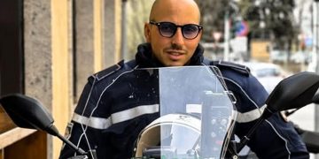 Vicinanza alla famiglia da parte del presidente Attilio Fontana per la morte dell'agente della Polizia locale Francesco Imprezzabile (foto Ansa)