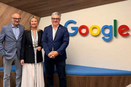 Da sinistra in foto il coordinatore della rete ITS Lombardia, Roberto Sella, l'assessore regionale all'Istruzione Formazione e Lavoro, Simona Tironi, e il direttore di Google Education Italia, Marco Berardinelli