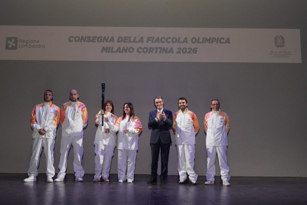 fiaccola olimpica beccaria