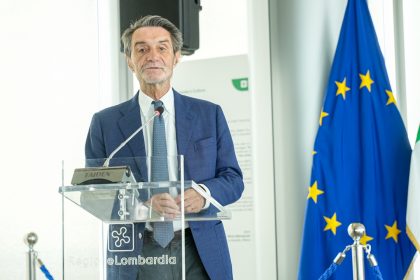 Il presidente Fontana durante il suo intervento durante la seconda edizione del forum sostenibilità sociale a Palazzo Lombardia