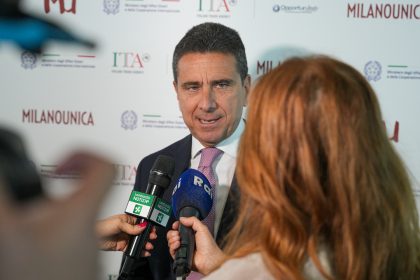 Bozzetti parla del binomio innovazione e moda in Lombardia a evento Milano Unica 