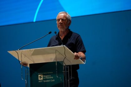 In foto l’assessore regionale al Welfare Guido Bertolaso: Regione Lombardia scende in campo con l’assistenza territoriale contro le ondate di caldo