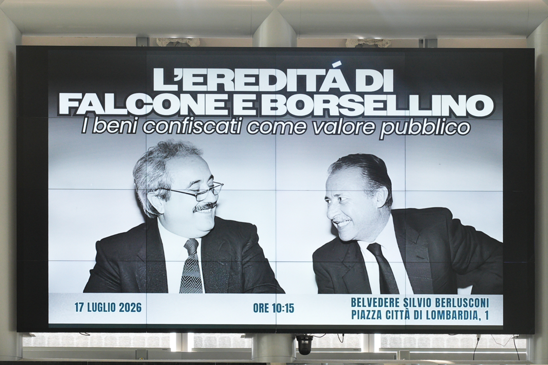 Nella foto l'evento voluto dall’assessore regionale alla Sicurezza e Protezione civile Romano La Russa a Palazzo Lombardia: convegno L’eredità di Falcone e Borsellino – I beni confiscati come valore pubblico al Belvedere Berlusconi