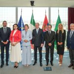 In foto l’incontro tra Regione Lombardia e la delegazione del Parlamento della Serbia a Palazzo Lombardia, tra cui il presidente Fontana e l’onorevole Palalić