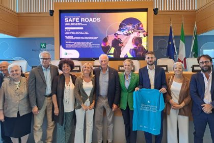 In foto il sottosegretario regionale allo Sport e Giovani Federica Picchi nel corso della conferenza stampa di presentazione di Safe Roads a Palazzo Lombardia