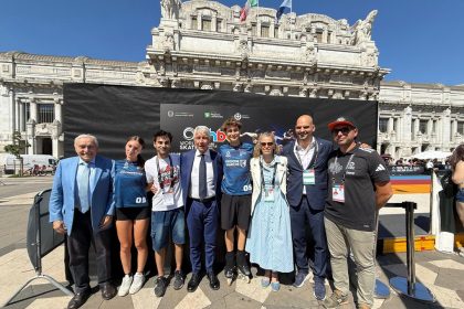 In foto il sottosegretario alla Presidenza con delega allo Sport e Giovani Federica Picchi, il ministro dello Sport Andrea Abodi, il presidente del Coni Lombardia Marco Riva alle finali della Hero Battle Cup di Milano di fronte a Stazione Centrale