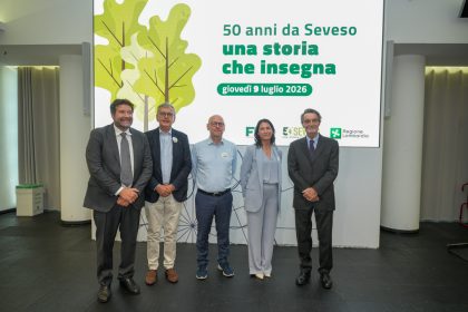 Il convegno a Palazzo Lombardia sul disastro del Seveso. Foto di gruppo delle istituzioni coinvolte