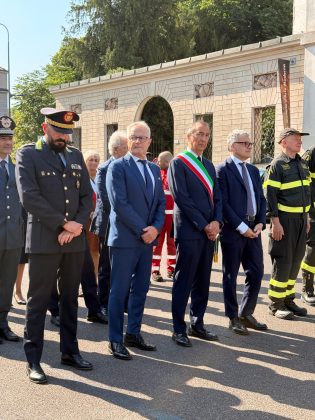 Il sottosegretario Invernizzi alla cerimonia per l'anniversario della strage di via Palestro a Milano
