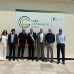 In foto l’assessore regionale al Welfare Giudo Bertolaso in visita nuova Casa di comunità di Lainate