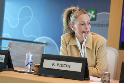 Approvato dal Consiglio regionale della Lombardia l’assestamento al bilancio di previsione 2026-2028 con nuove misure specifiche. In foto Federica Picchi sottosegretario alla Presidenza della Regione Lombardia con delega a Sport e Giovani. 