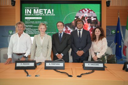 Il tavolo dei relatori nel corso della conferenza stampa di presentazione del progetto educativo ‘In meta! Rugby, il campus al Beccaria’ a Palazzo Lombardia