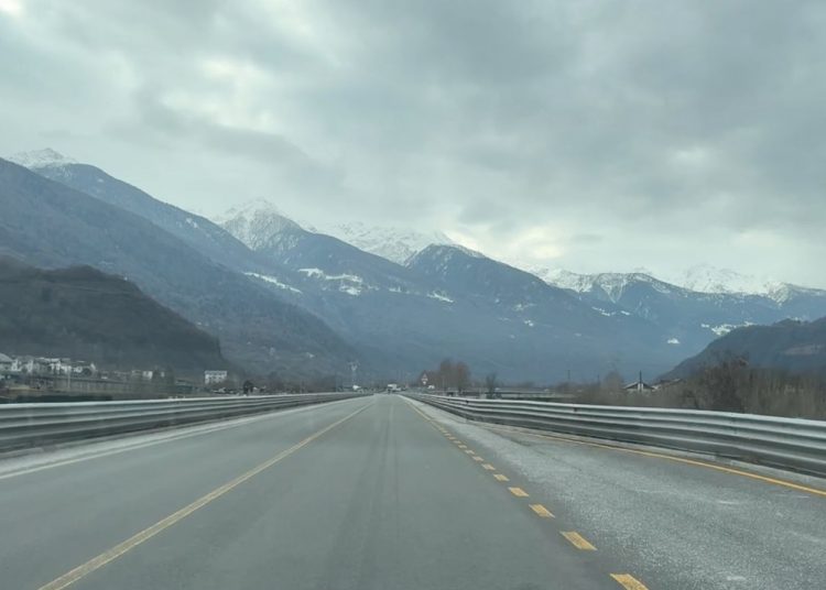 La Variante di Tirano aprirà completamente al traffico il prossimo 4 agosto, ultimando così una delle opere più attese della Valtellina