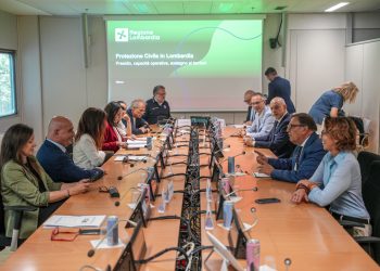 I presenti all'incontro della Commissione parlamentare rischio idrogeologico in Regione Lombardia