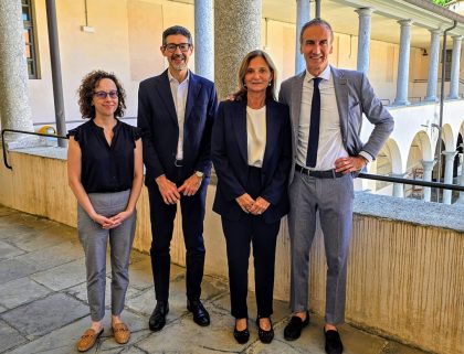 Nella foto assessore Università Fermi presso sede Como dell'Insubria per attivazione nuovo corso laurea in Farmacia