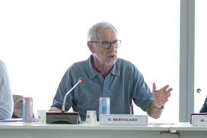 L'assessore Guido Bertolaso durante un suo intervento. Immagine utilizzata per dati Caldo in Lombardia, regione predilige assistenza e prevenzione