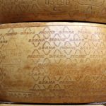 Grana Padano, con Parmigiano Reggiano, una delle Dop che rendono unico il lattiero caseraio della provincia di Mantova (foto wjarek per Shutterstock)