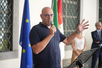 In occasione apertura variante di Tirano l'assessore agli Enti locali di regione Lombardia Massimo Sertori tiene un discorso in comune