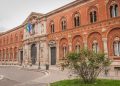 Nell'immagine la facciata dell'Università Statale di Milano, in corredo al pezzo sull'aumento della platea dei beneficiari delle borse di studio da parte di Regione Lombardia