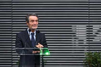 Il presidente Attilio Fontana durante il suo intervento Aeroporto Malpensa Silvio Berlusconi