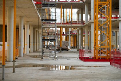 In foto il cantiere per la realizzazione della Città della Salute, il grande polo ospedaliero in costruzione sulle aree ex Falck a Sesto San Giovanni (Milano)
