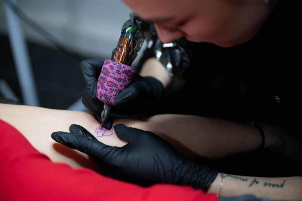 La Como Tattoo Convention porterà a Lariofiere oltre 400 artisti, che animeranno happening ed eventi dedicati ai disegni sulla pelle.