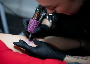 La Como Tattoo Convention porterà a Lariofiere oltre 400 artisti, che animeranno happening ed eventi dedicati ai disegni sulla pelle.