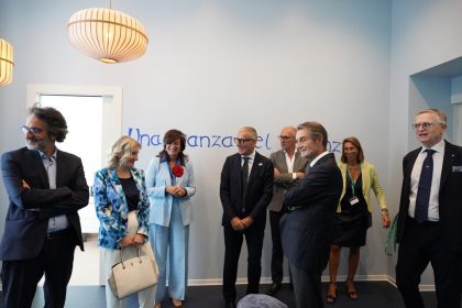Nella foto di Mauro Consilvio l'inaugurazione dl Casa Ronald McDonald al Niguarda con il presidente Fontana