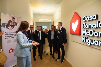 Nella foto di Mauro Consilvio l'inaugurazione dl Casa Ronald McDonald al Niguarda con il presidente Fontana