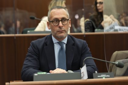 Il sottosegretario Piazza 