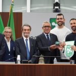 Una stagione da incorniciare per la Pallacanestro Olimpia Milano, che ha celebrato il triplete a Palazzo Pirelli