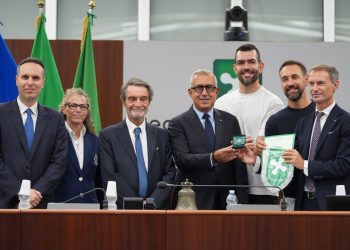 Una stagione da incorniciare per la Pallacanestro Olimpia Milano, che ha celebrato il triplete a Palazzo Pirelli
