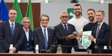 Una stagione da incorniciare per la Pallacanestro Olimpia Milano, che ha celebrato il triplete a Palazzo Pirelli
