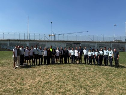 Il gruppo al Beccario all'avvio del progetto 'In Meta!' con il rugby