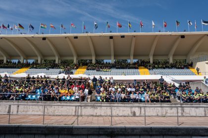 In foto i volontari nel corso della premiazione alla Giornata della protezione civile regionale