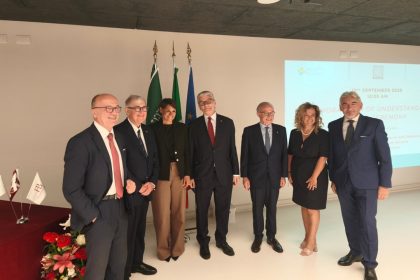 sottosegretario Cattaneo alla firma dell'accordo tra unbiversità Bicocca e uuniversità dell'Arabia Saudita Kaust