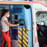 un'ambulanza destinata al trasporto sanitario non urgente dei fragili in Lombardia