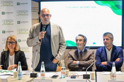 alcuni momenti del tour aree interne del presidente Fontana e dell'assessore Sertori in Valchiavenna