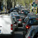 immagine del traffico per dare l'idea del rinvio del blocco degli eiro 5 diesel approvato dal Governo