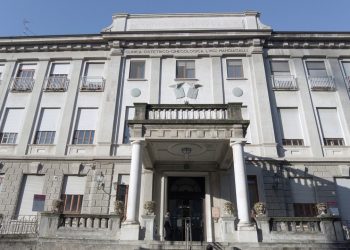 foto dell'ingresso della clinica Mangiagalli di Milano che ha festeggiato 120 anni durante un evento a cui ha partecipato anche assessore Bertolaso