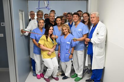 Un momento di inaugurazione delle nuove strutture dell'ospedale Niguarda, con l'assessore Bertolaso