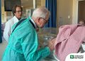 L'assessore Bertolaso in visita a Niguarda al bambino abbandonato che è in condizioni stabili