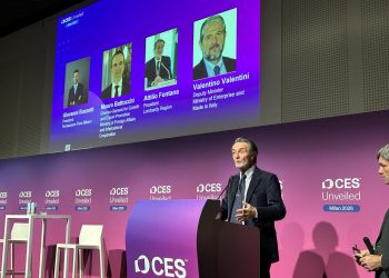 In occasione di Ces Unveiled Milan 2026, la Lombardia ha firmato un Protocollo d'intesa per rafforzare le ricadute dell'evento sul territorio. In ffoto il presidente della Regione , Attilio Fontana, in un momento del suo intervento.