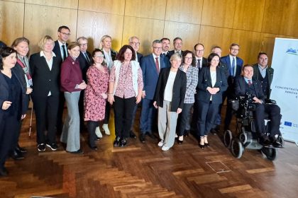 L’assessore regionale allo Sviluppo economico, Guido Guidesi, interviene a Lindau (Germania) al Forum Eusalp