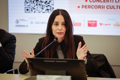 L’assessore regionale al Turismo, Marketing territoriale e Moda, Debora Massari, interviene alla conferenza stampa di presentazione della Festa del Torrone di Cremona 2026