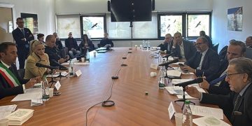 A Rozzano, nell'hinterland milanese, si è svolta una seduta della Commissione parlamentare d’inchiesta sulle condizioni di sicurezza delle città e delle periferie. In foto un momento della riunione con i rappresentanti del territorio e delle istituzioni locali,