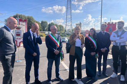 Inaugurata la Tangenziale nord di Cesano Maderno (Monza e Brianza): in foto l’assessore regionale alle Infrastrutture Claudia Maria Terzi
